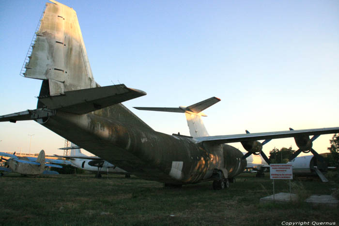 Aeroport - Anciens Avions Bourgas  Burgas / Bulgarie 