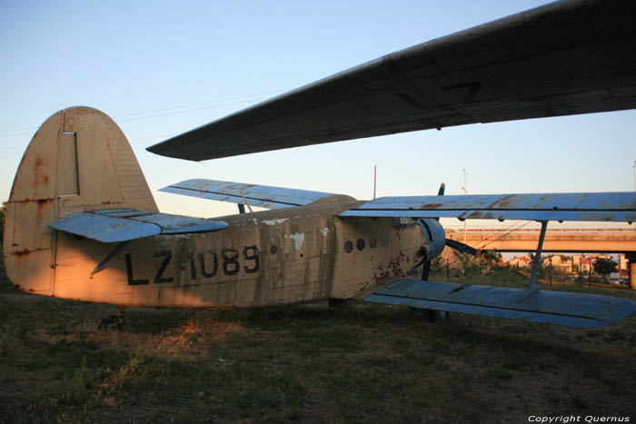 Aeroport - Anciens Avions Bourgas  Burgas / Bulgarie 