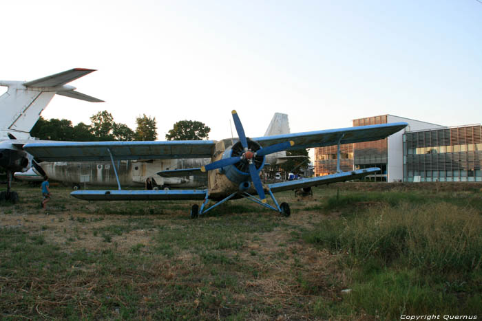 Aeroport - Anciens Avions Bourgas  Burgas / Bulgarie 