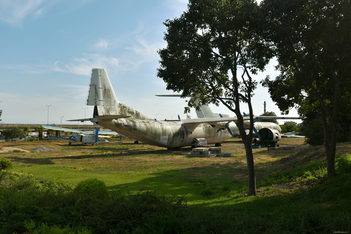 Aeroport - Anciens Avions Bourgas  Burgas / Bulgarie 