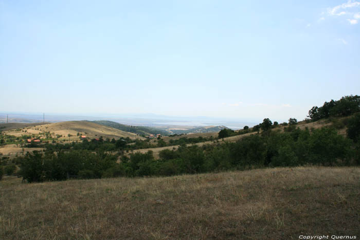 Zicht vanop heuveltop Izvorishte / Bulgarije 