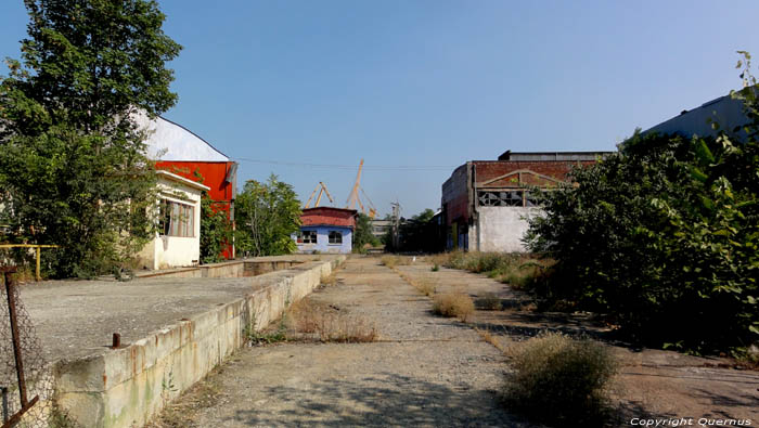 Vervallen industriegebouw Burgas / Bulgarije 