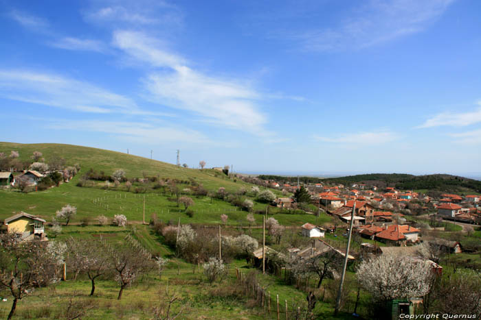 Uitzicht in de lente Izvorishte / Bulgarije 