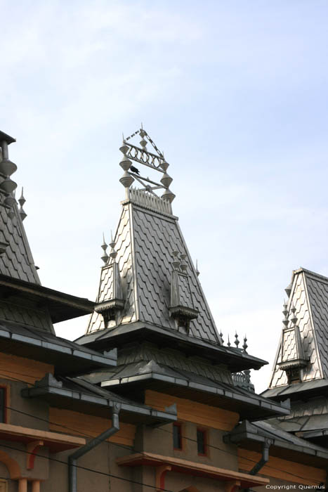 Building Buzescu / Romania 