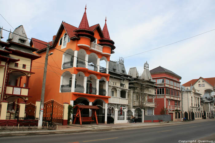 Huis met zitbank Buzescu / Roemeni 