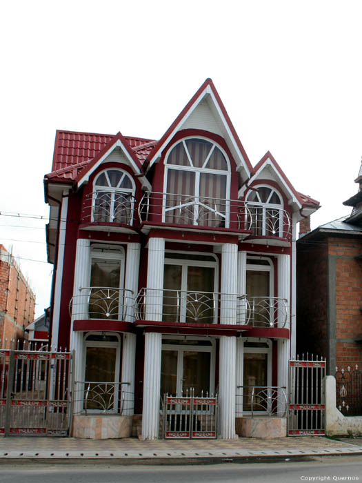 House Buzescu / Romania 