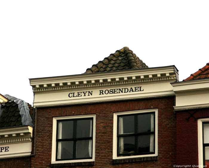Small Rosendael House Utrecht / Netherlands 