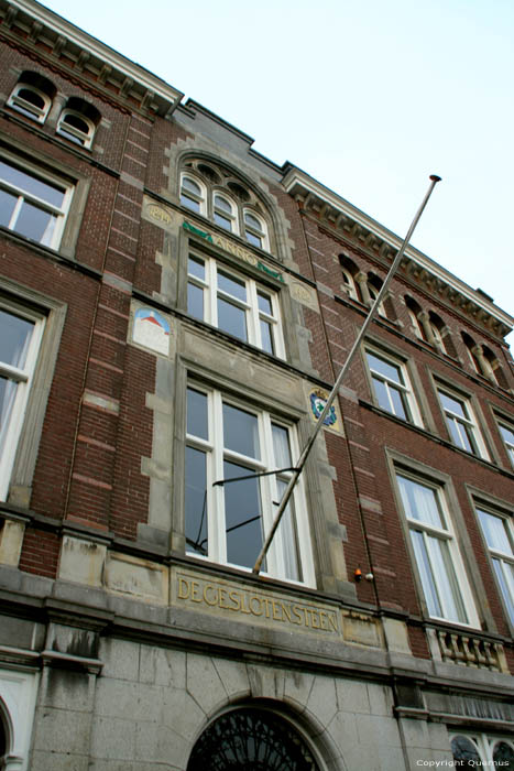 House Closed Stone Utrecht / Netherlands 