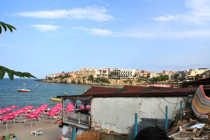 Plage entre Ancien en Moderne Sozopol Sozopol / Bulgarie 