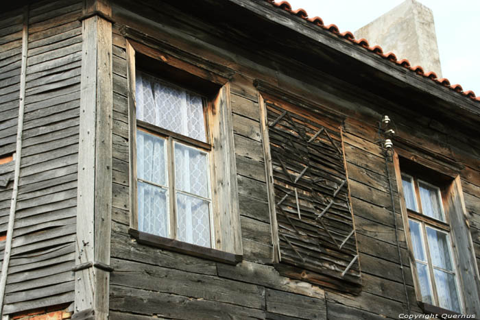 House with lost wood Sozopol / Bulgaria 