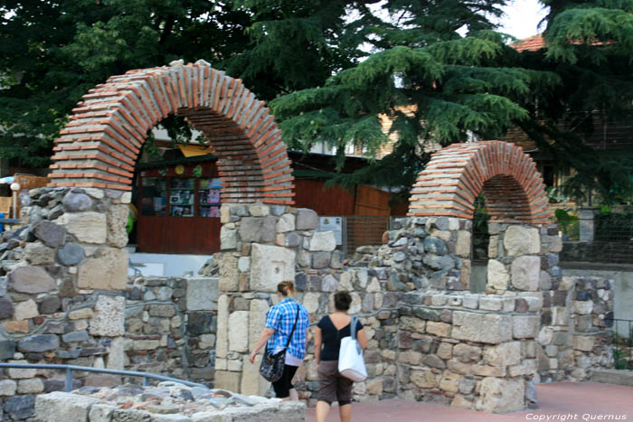Funderingen Basiliek Sozopol / Bulgarije 