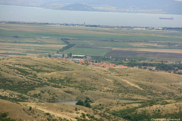 Vue du cimet d'une montagne Bryastovets / Bulgarie 