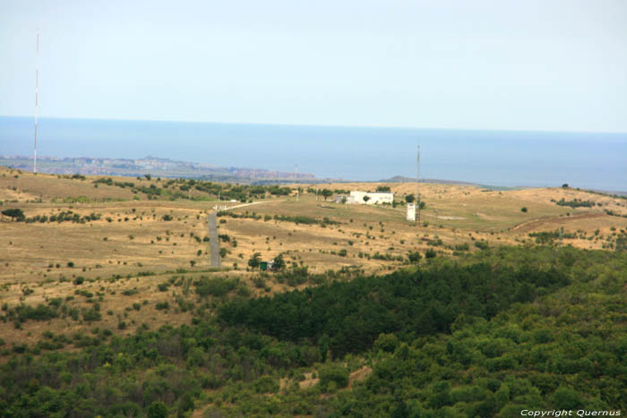 Uitzicht van heuveltop Bryastovets / Bulgarije 