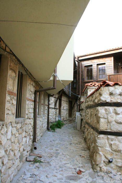 Ruelle Typique en style Bulgare Renaissance Nessebar / Bulgarie 