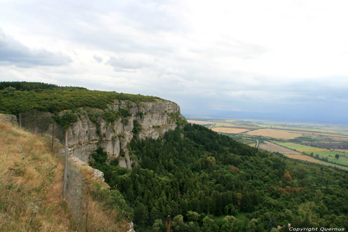 Oude gang in de Rotsen Madara in MADARA / Bulgarije 