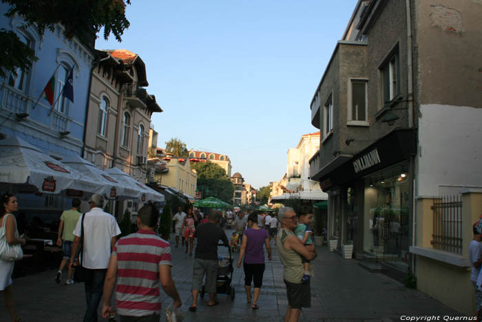 Zicht op Winkelstraat Burgas / Bulgarije 