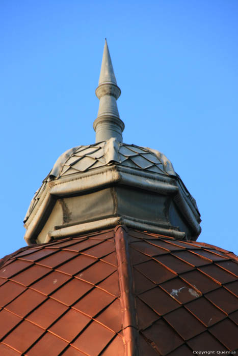 Corner Building Burgas / Bulgaria 