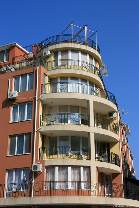 Btiments Modernes d'Appartements Pomorie / Bulgarie 