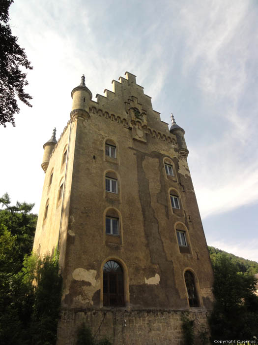 Castle Schoenfels / Luxembourg 