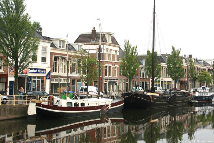Canal Est Leeuwarden / Pays Bas 