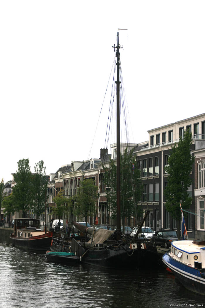 H21 schip Leeuwarden / Nederland 