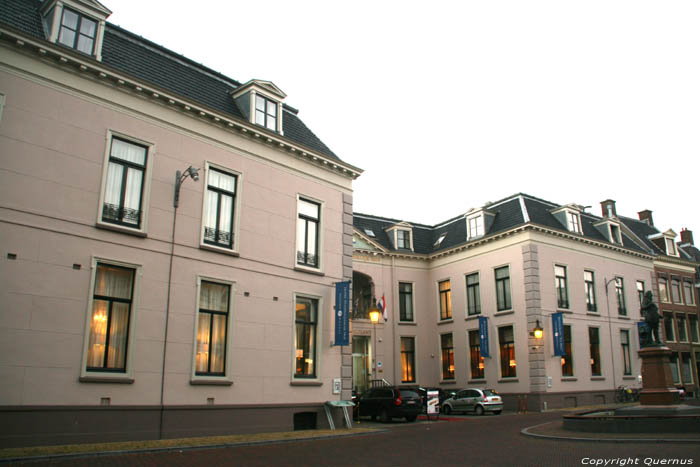 Court de Ville Leeuwarden / Pays Bas 