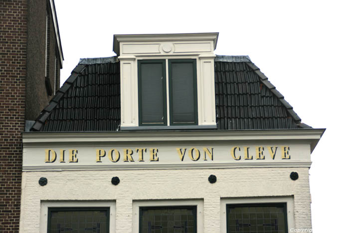 Die Porte Von Cleve Sneek / Nederland 
