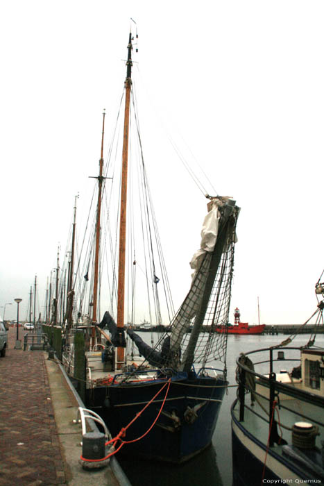 Harlingen N schip Harlingen / Nederland 