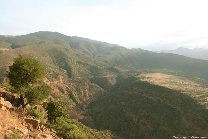 Vue lointaine Touama / Maroc 