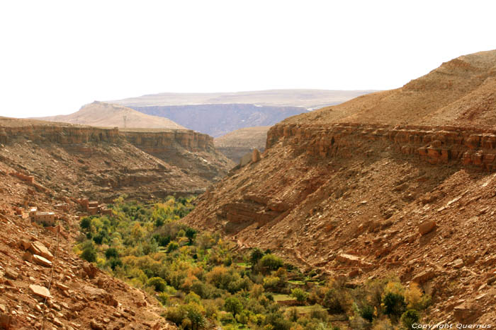 Zicht op Vallei Tajegujite / Marokko 