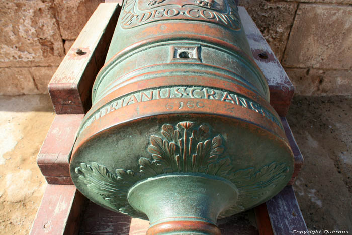 Enceinte de Ville Ouest et Bombardes Portugaises du 16 sicle Essaouira / Maroc 