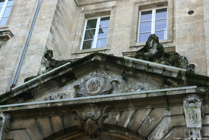 Saint Project Fountain Bordeaux / FRANCE 