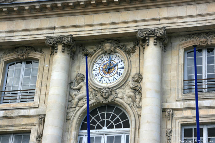 Gebouwen aan Beursplein Bordeaux / FRANKRIJK 