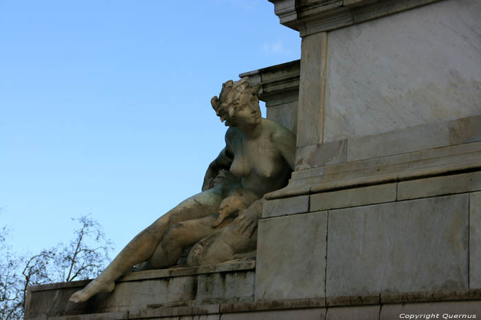 Monument voor de Girondaines Bordeaux / FRANKRIJK 