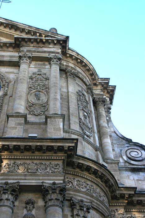 glise Notre Dame Bordeaux / FRANCE 