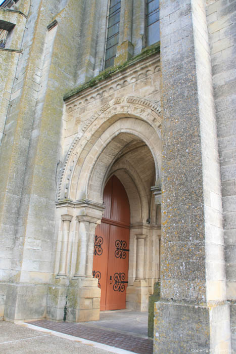 Notre-Dame-de-l'Assomption Lesparre en Mdoc / FRANCE 