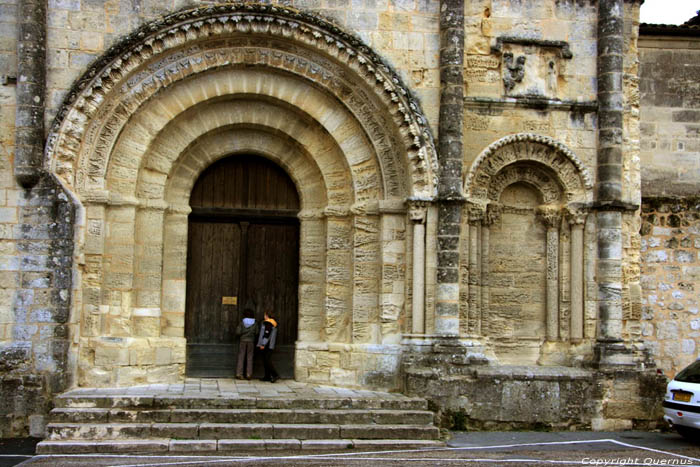 Collgial Saint-milion church Saint-Emilion / FRANCE 