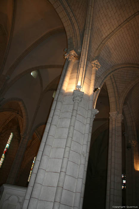 glise Notre Dame Uzeste / FRANCE 