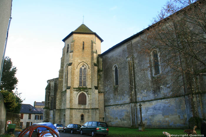 Sint-Rederkerk (Saint-Sauveur) Saint-Macaire / FRANKRIJK 