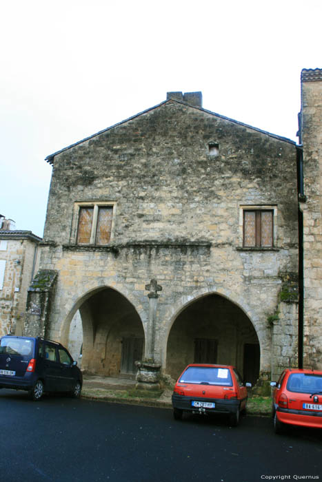 Building Saint-Macaire / FRANCE 