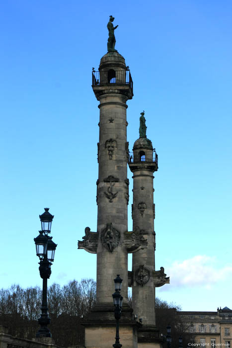 2 Piliers Bordeaux / FRANCE 