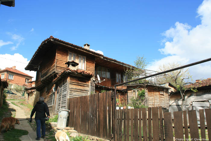 Maison en Bois (ou vivait Dimityr Soyanov Taskov) Kotel / Bulgarie 