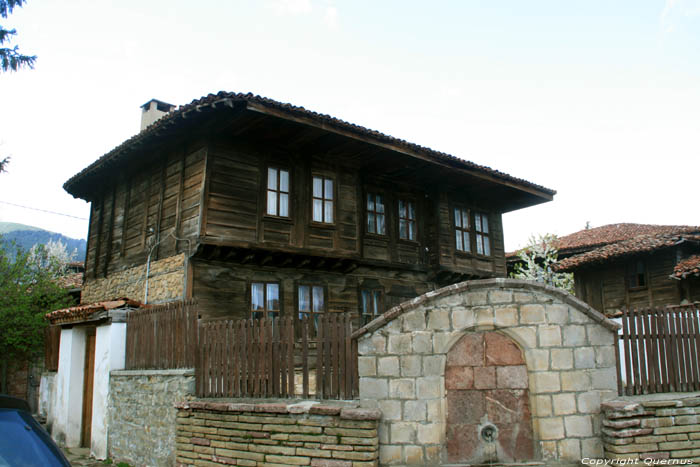 Houten Huis Kotel / Bulgarije 