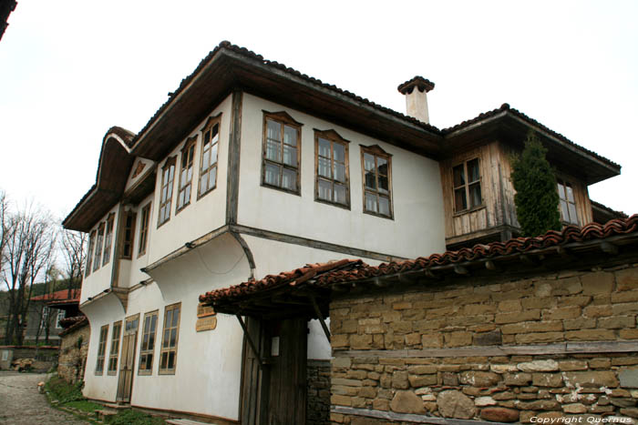 Mikula Ghorbardzhi gasthuis Zheravna in Kotel / Bulgarije 