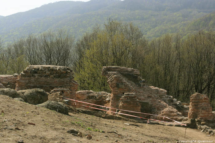 Trayanovi Vrata Ruines (Porte de Trayan) Mirovo  IHTIMAN / Bulgarie 