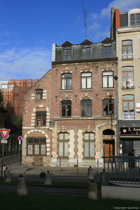 Huis met aanbouwsel RIJSSEL / FRANKRIJK 