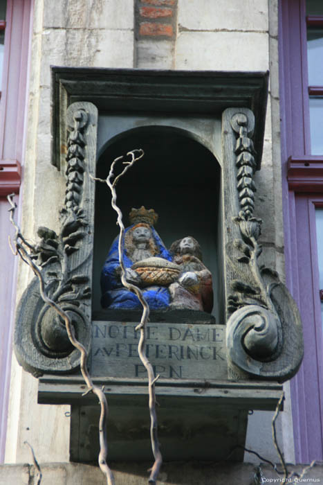 Maison avec chapelle Notre Dame de Peterinck LILLE / FRANCE 