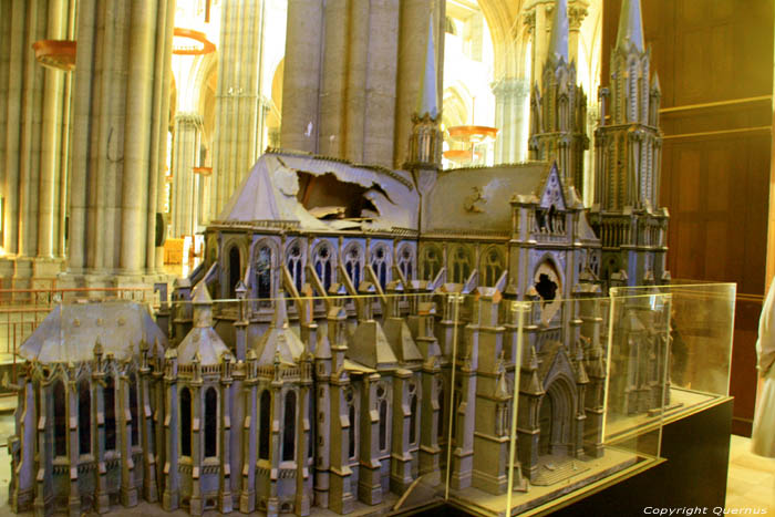 Our Lady of the Arbor 's Cathedral LILLE / FRANCE 