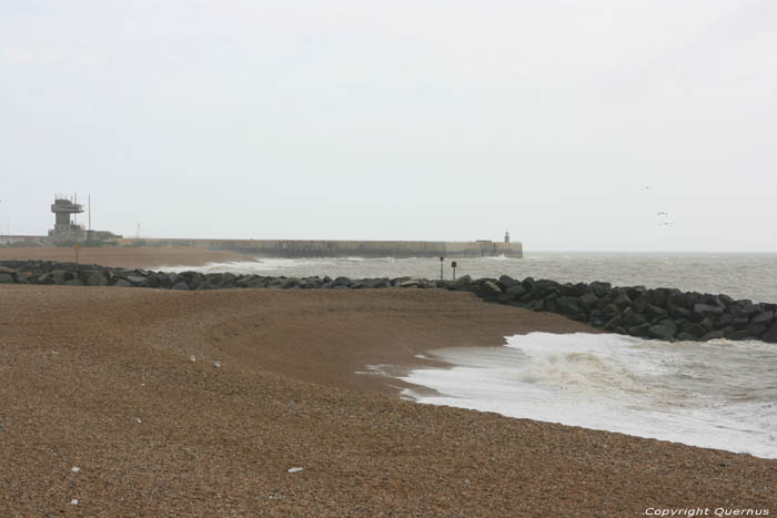 Plage des Sirnes FOLKESTONE / Angleterre 