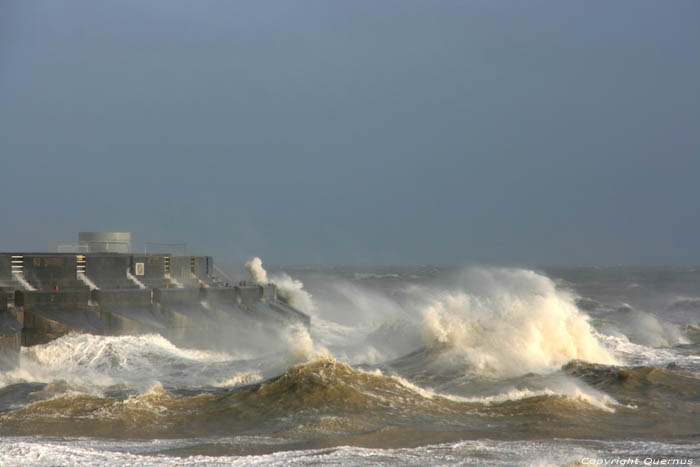 Harbor Breakwater Brighton / United Kingdom 